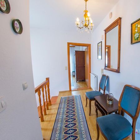 Apartment Ado โมสตาร์ ภายนอก รูปภาพ