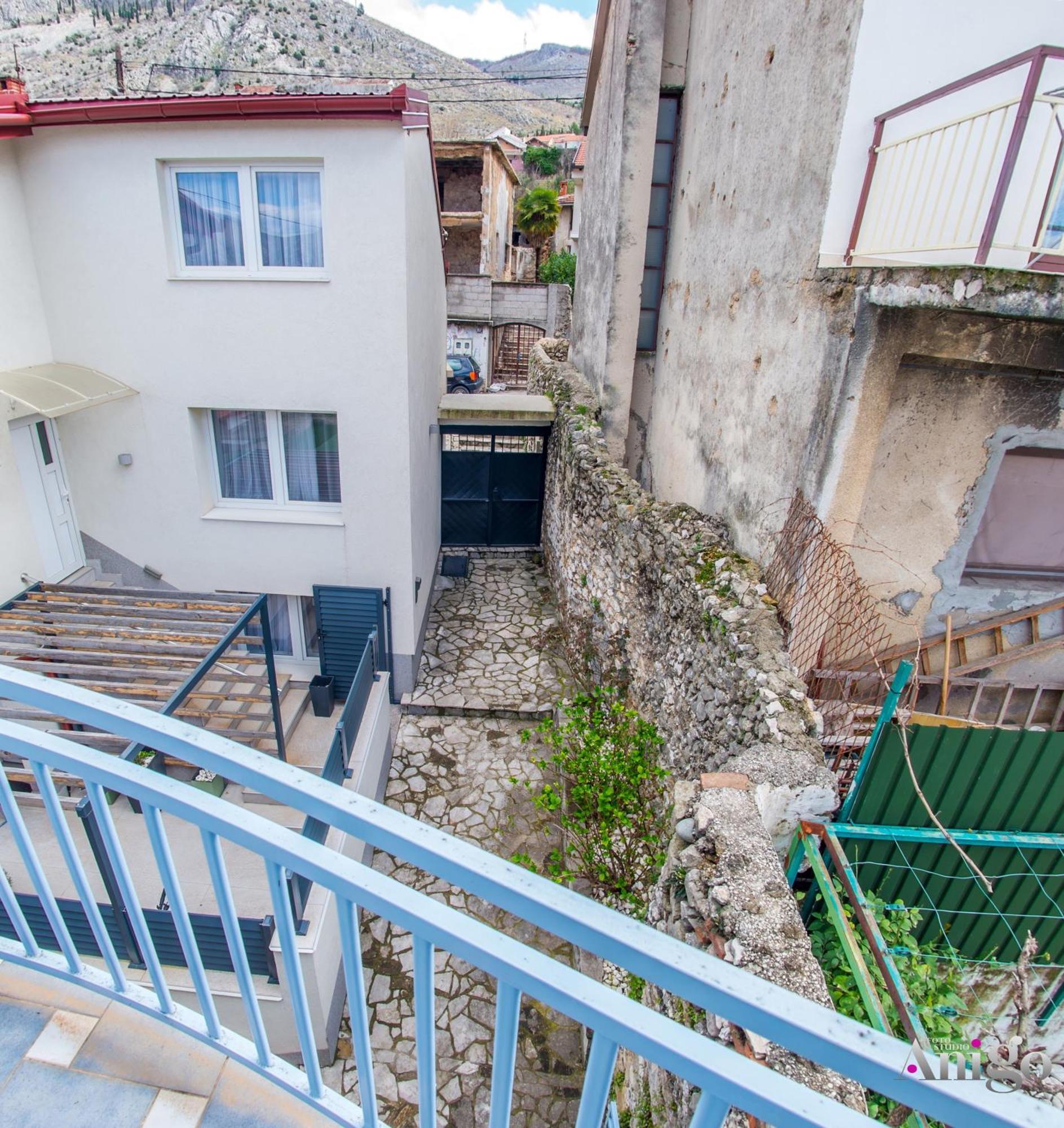 Apartment Ado โมสตาร์ ภายนอก รูปภาพ